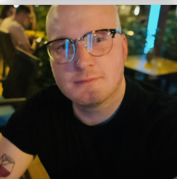 Simon McLaughlin Account Manager