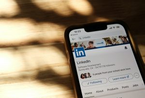 linkedin for law firms blogging